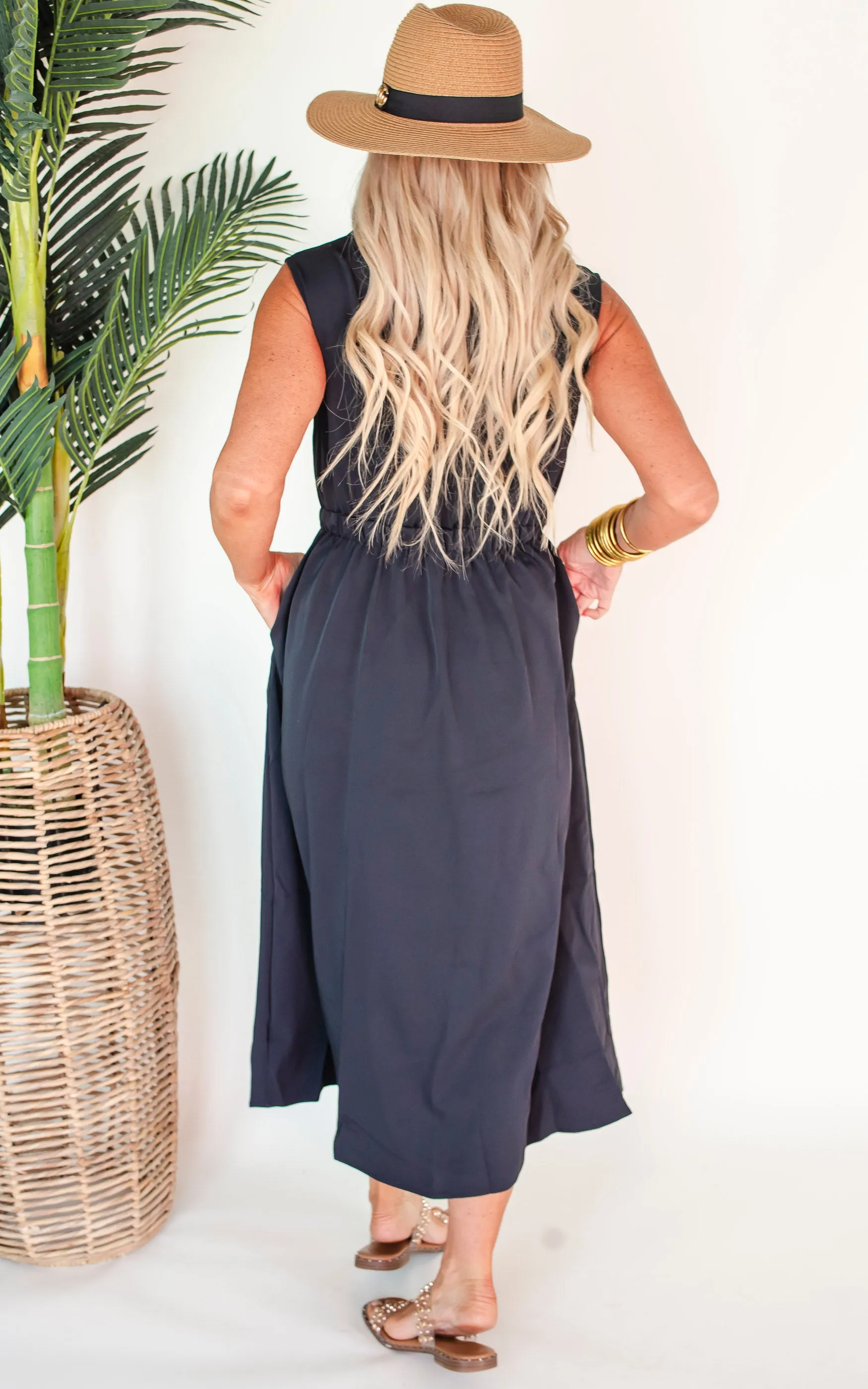 Black Magic Sleeveless Midi Dress - Final Sale