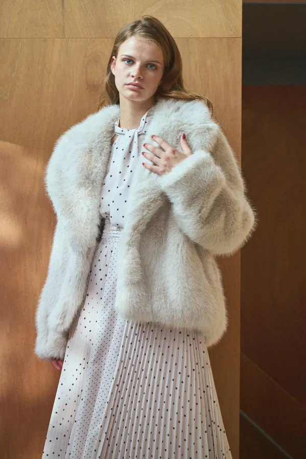 Elisa Faux Fur Coat <br>-Silver.WHT-