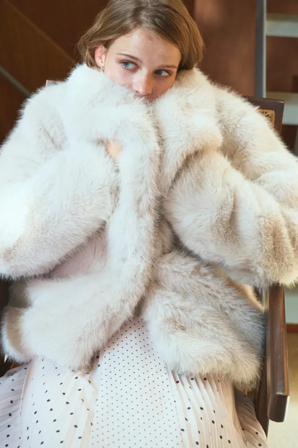 Elisa Faux Fur Coat <br>-Silver.WHT-