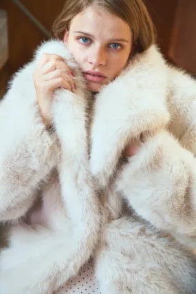 Elisa Faux Fur Coat <br>-Silver.WHT-