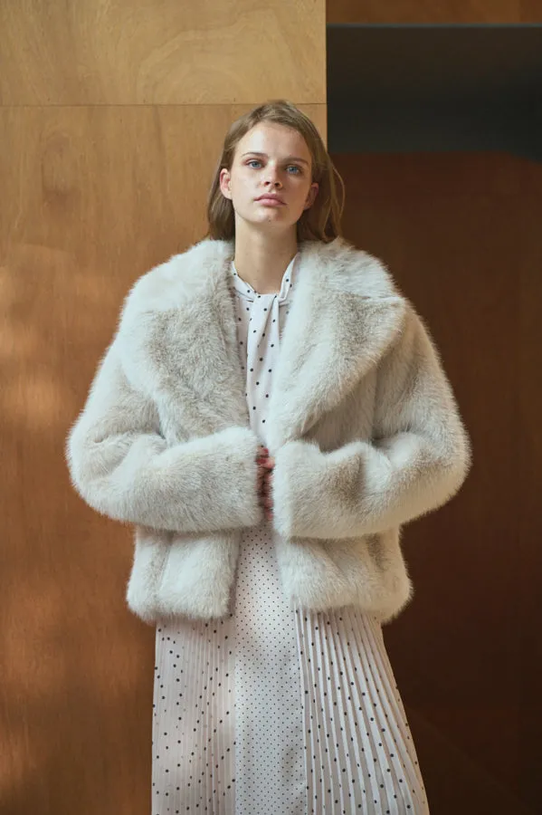 Elisa Faux Fur Coat <br>-Silver.WHT-