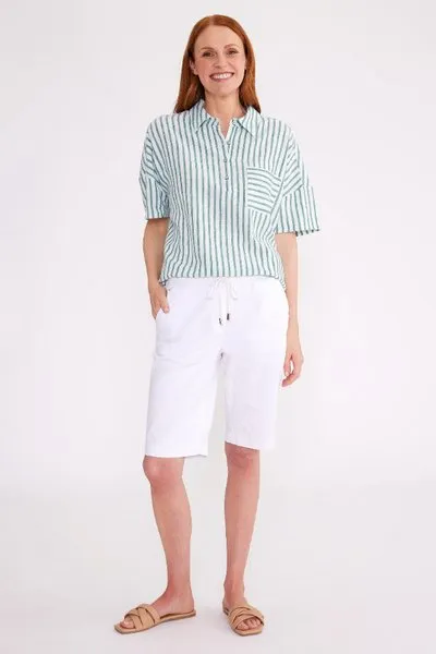 RELAXED SHORT WHITE